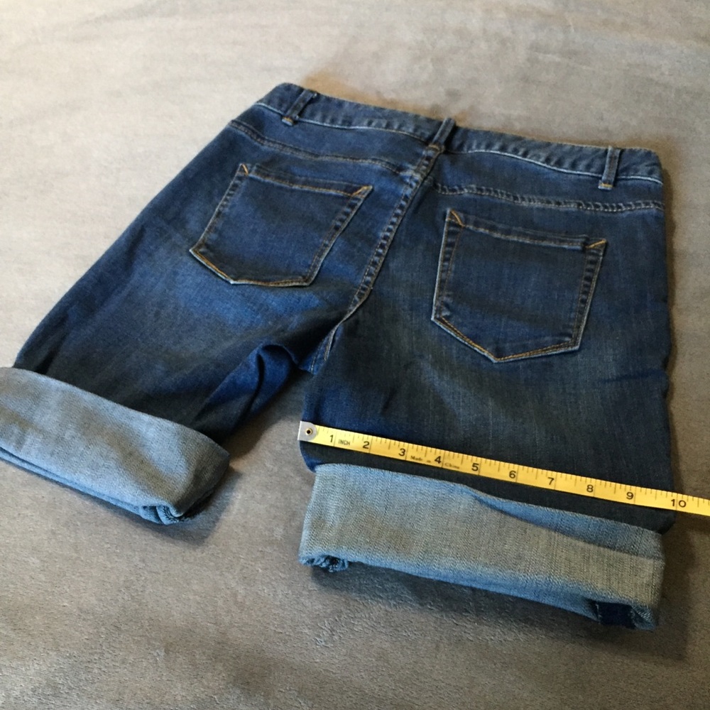 Bermuda Denim Shorts Adjustable Length by Cuffing - Picture 12 of 16